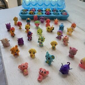 Large Lot Of 49 Assorted Hatchimals Colleggtables Mini Animal Figures Toys